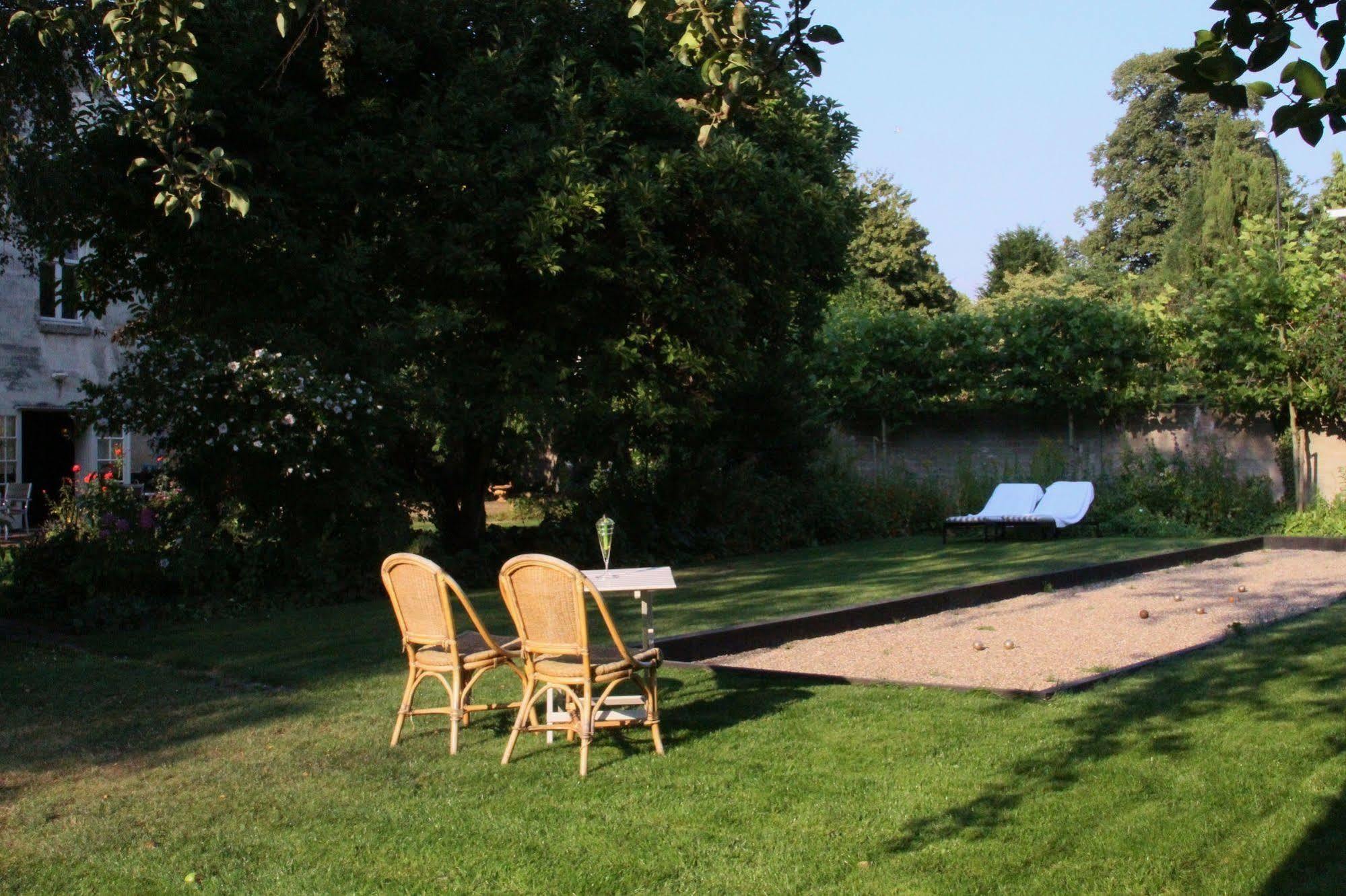 Boutique Hotel Bonjour Gronsveld Exterior photo