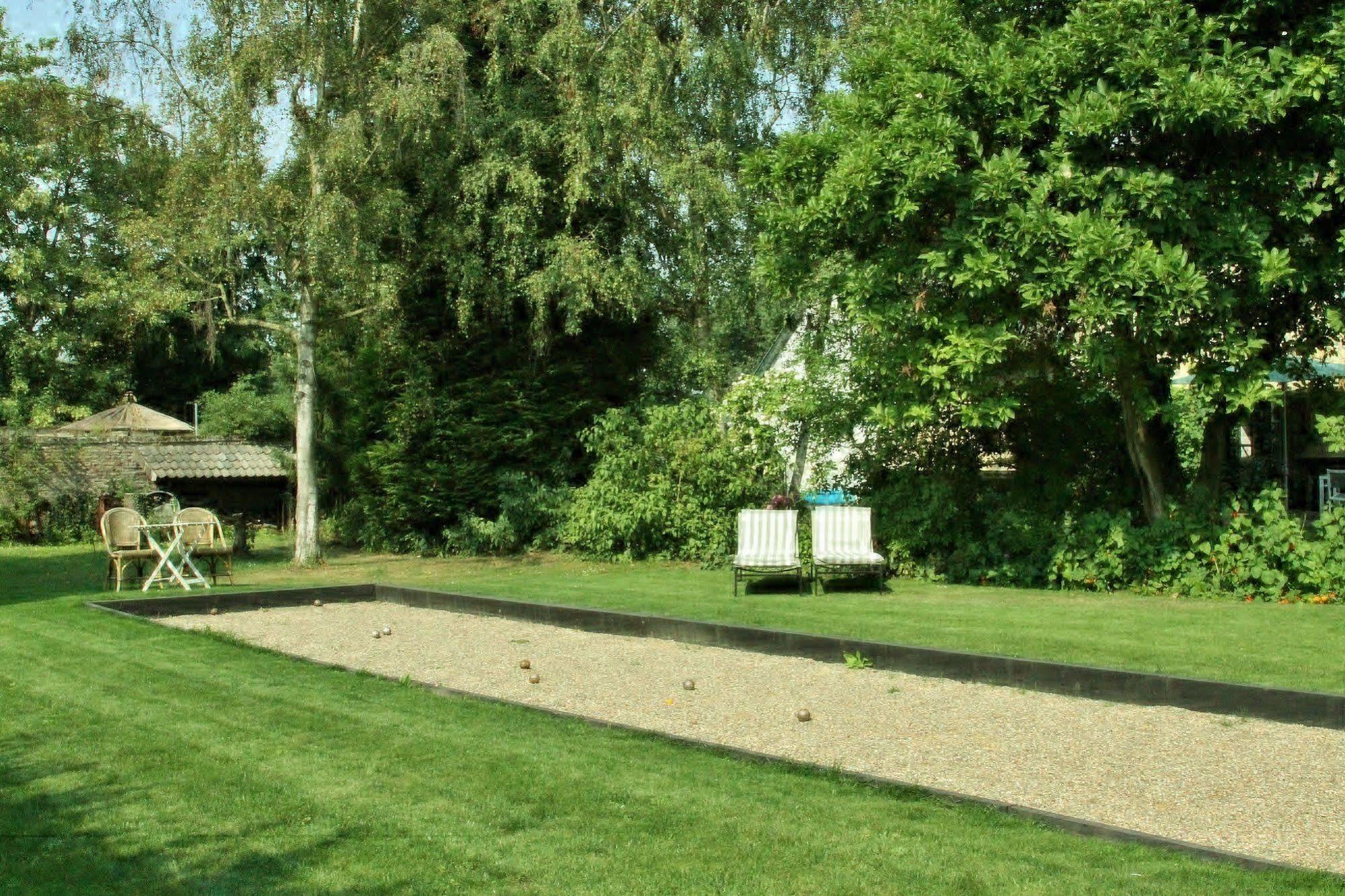 Boutique Hotel Bonjour Gronsveld Exterior photo
